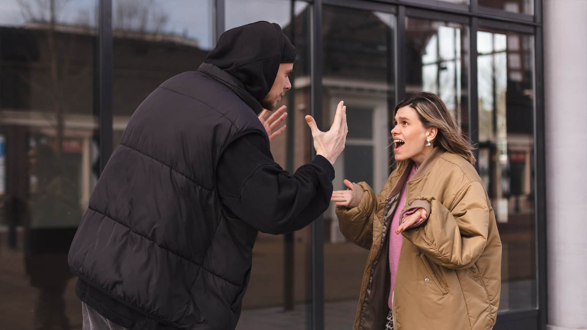 man with sociopathic tendencies as he devalues and discards woman