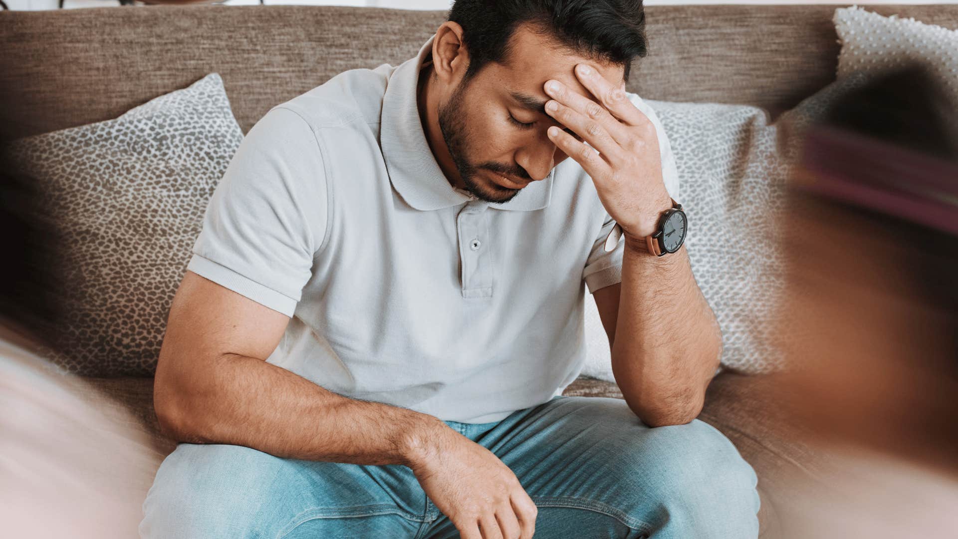 people with unusual brains do these odd habits daily being hyper-sensitive to sounds