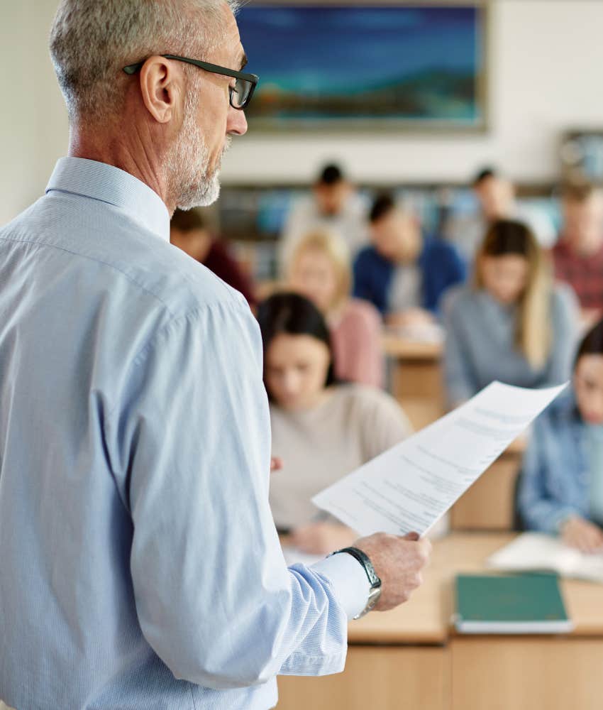 Professor explaining why he gave all students perfect score on final over AI use