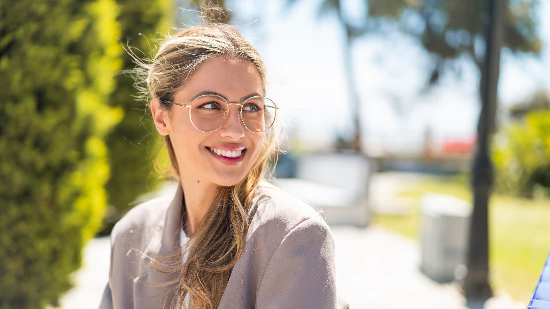 calm woman smiling not being emotionally reactive