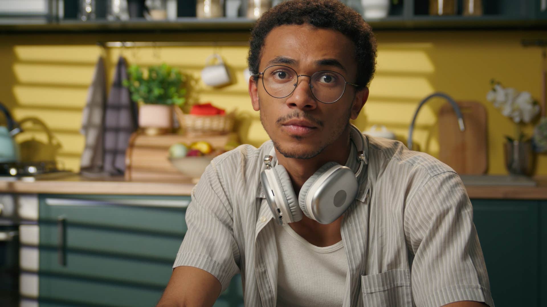 isolated gen z man who doesn't have community spaces