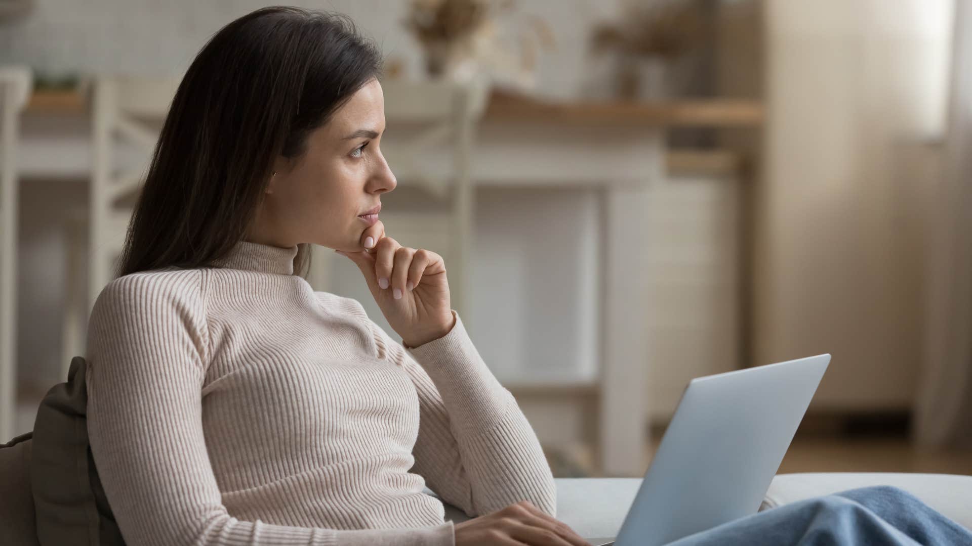 woman who keeps things simple as she identifies