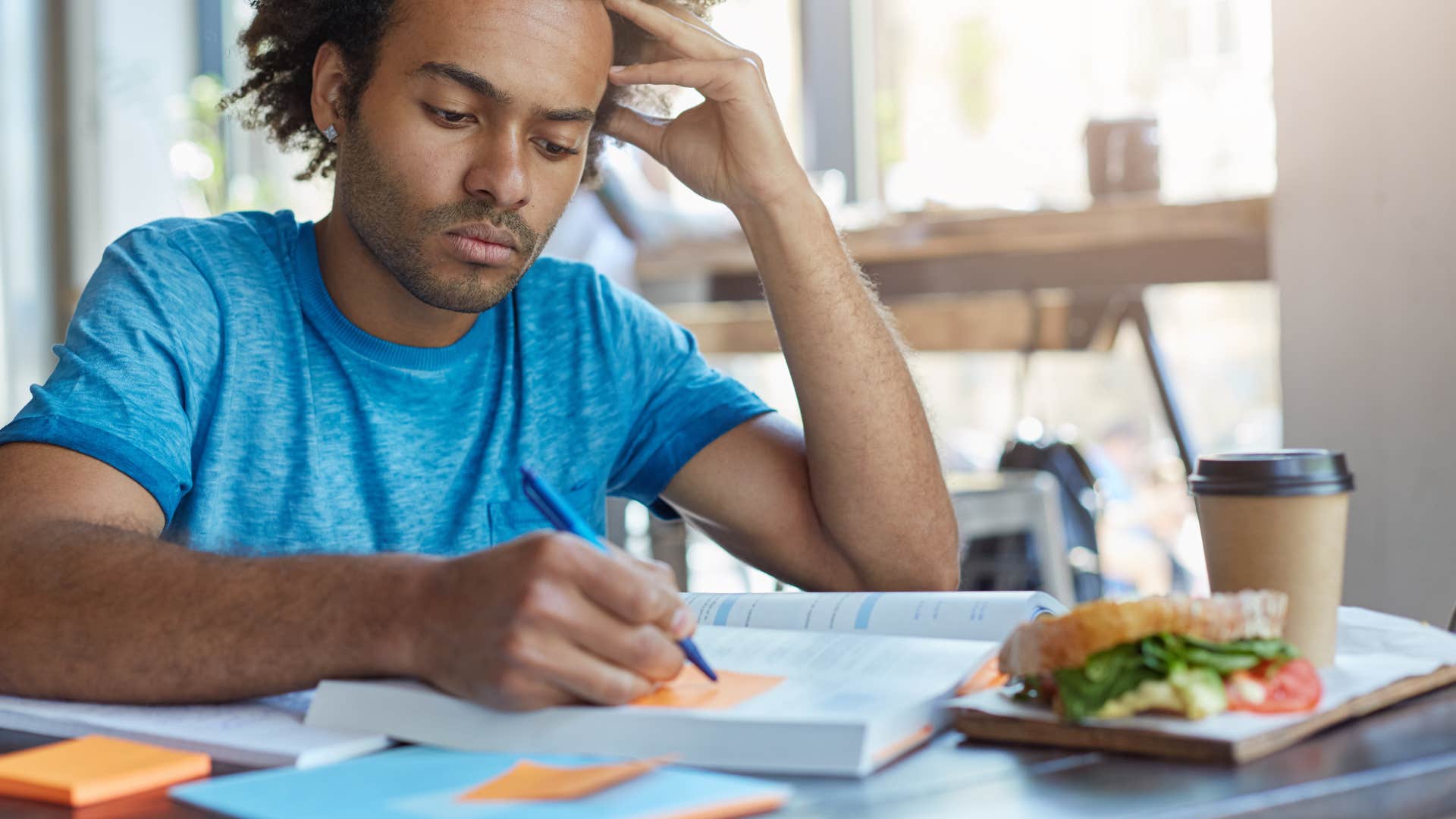 simple signs of high intelligence that show up in everyday behavior love of learning