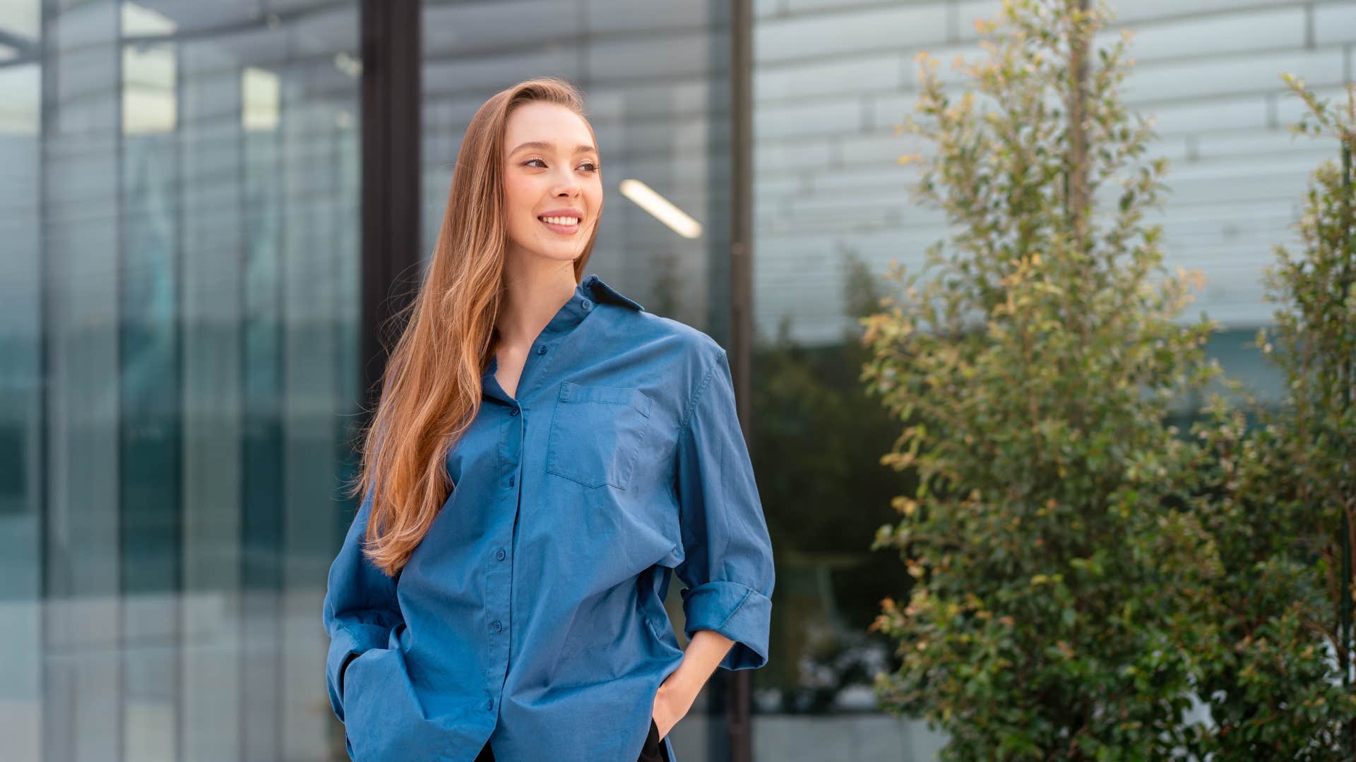 woman who outperforms everyone else as her optimism is balanced with reality