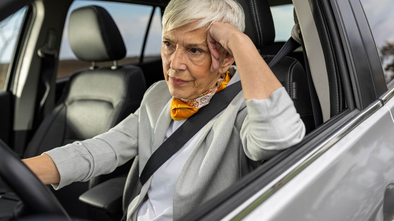 Stressed Out People Do 3 Things In Their Car People With No Worries Wouldn’t Understand