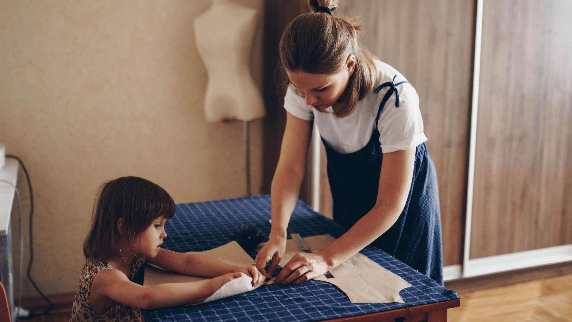 sweet ways parents in the 1970s toughened their kids without knowing it taught kids how to be resourceful