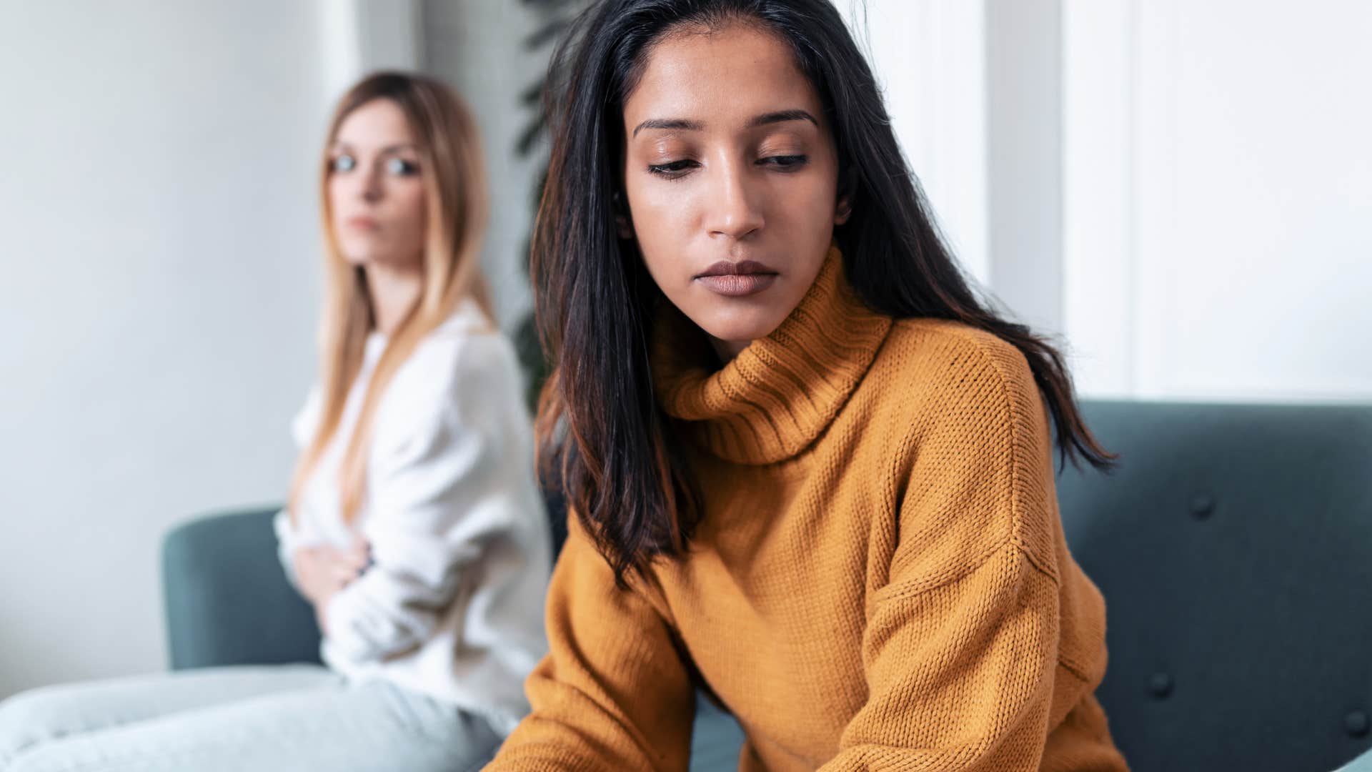 woman who is a bad person in friendships as she doesn't appreciate people