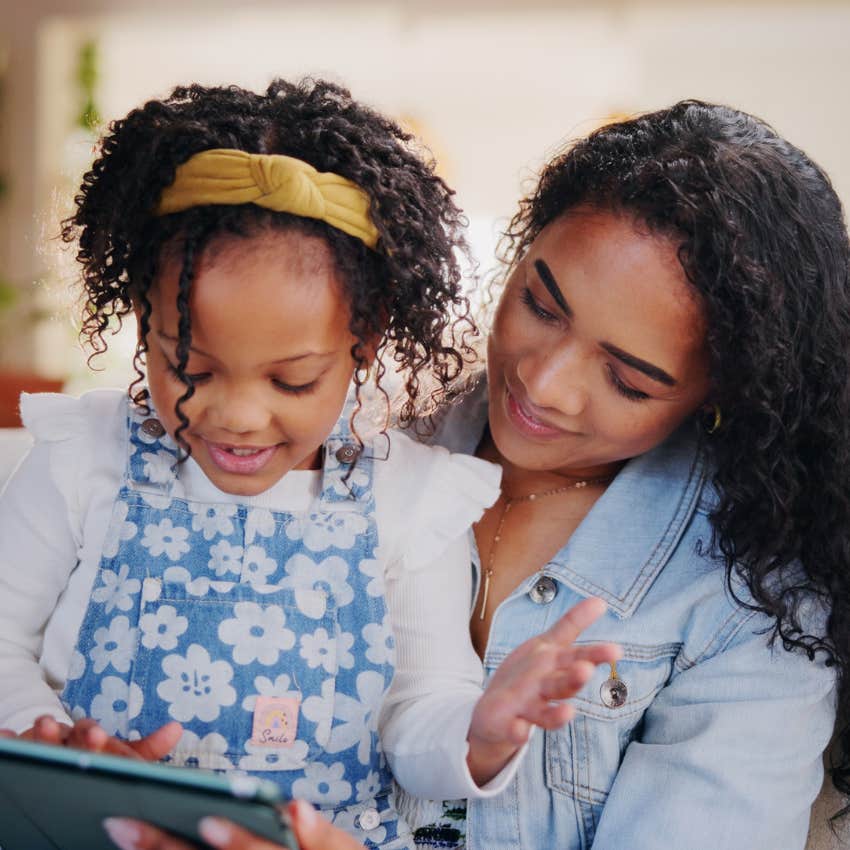 mom helping child manage boredom