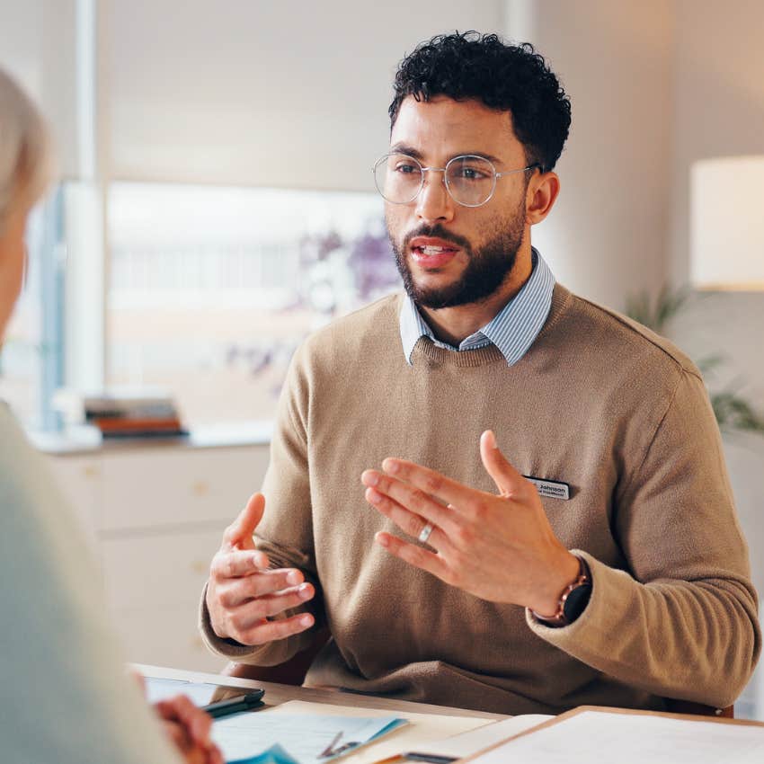 man with no common sense boasting about goals at work