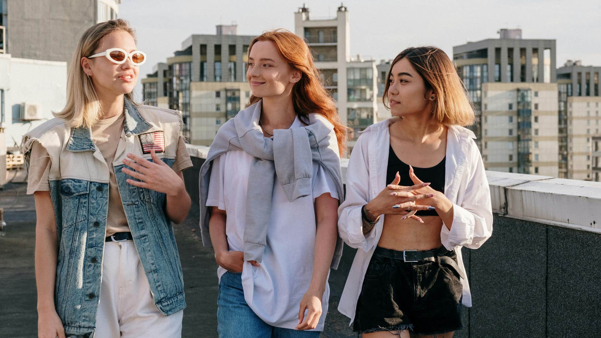 woman who feels like female friendships tend to come with a lot more expectations