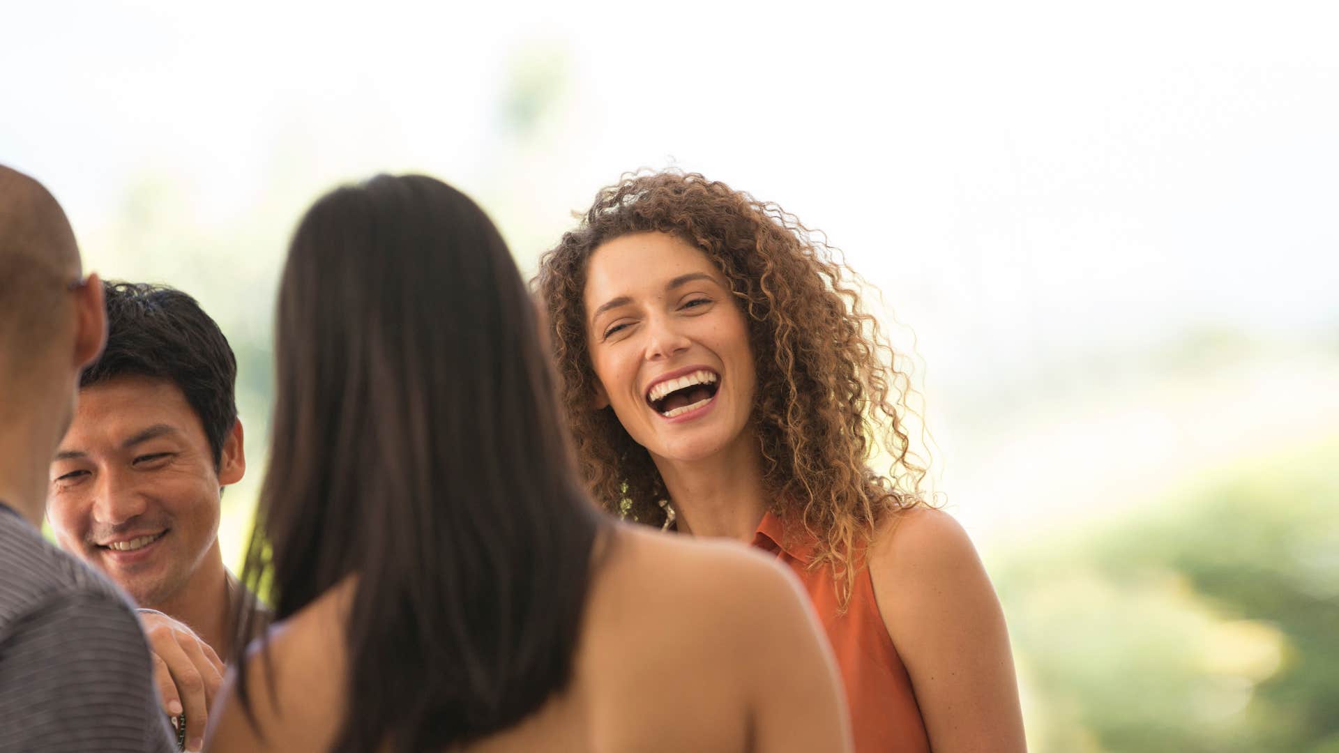 woman saying she doesn't need any help