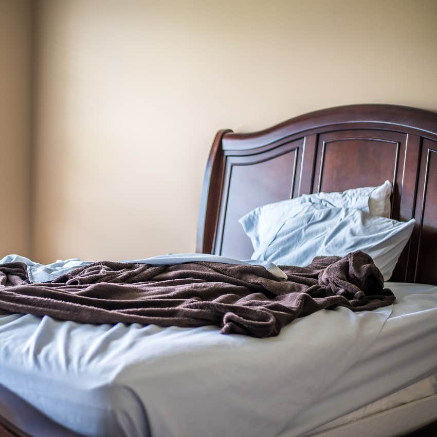 when someone stops caring about these details in their home its a red flag unmade bed