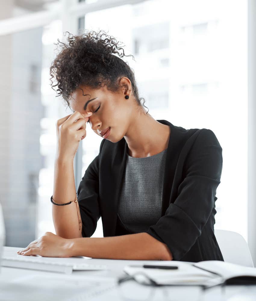 employee experiencing burnout from not having work life balance