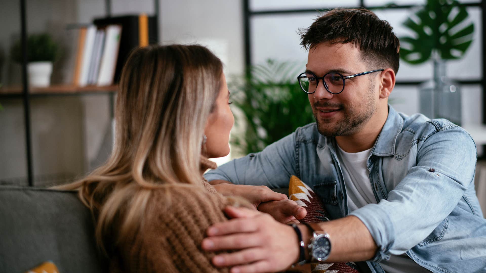 man who is trying to best his girlfriend