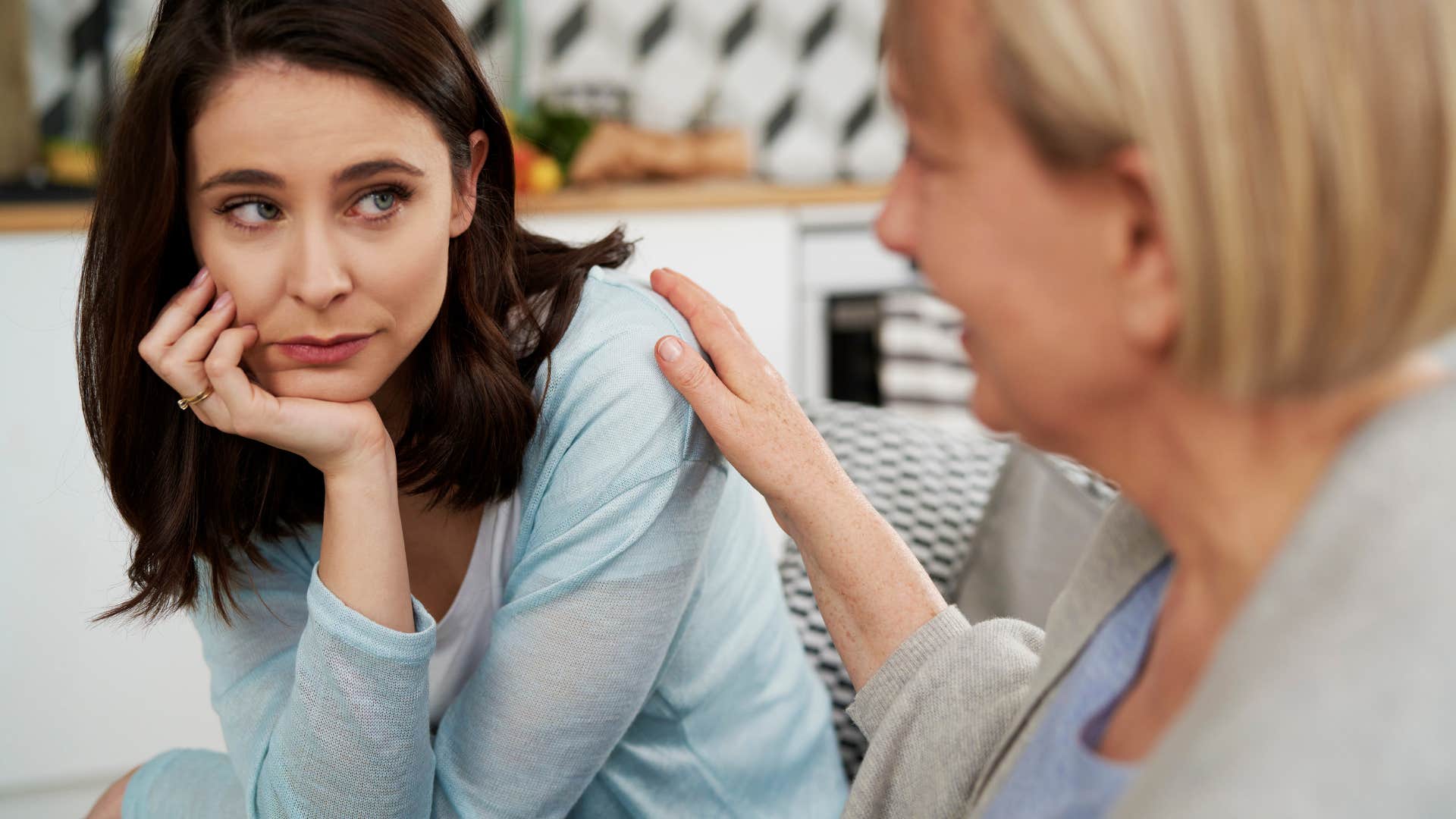 Elder mother praises daughter showing thing she got right