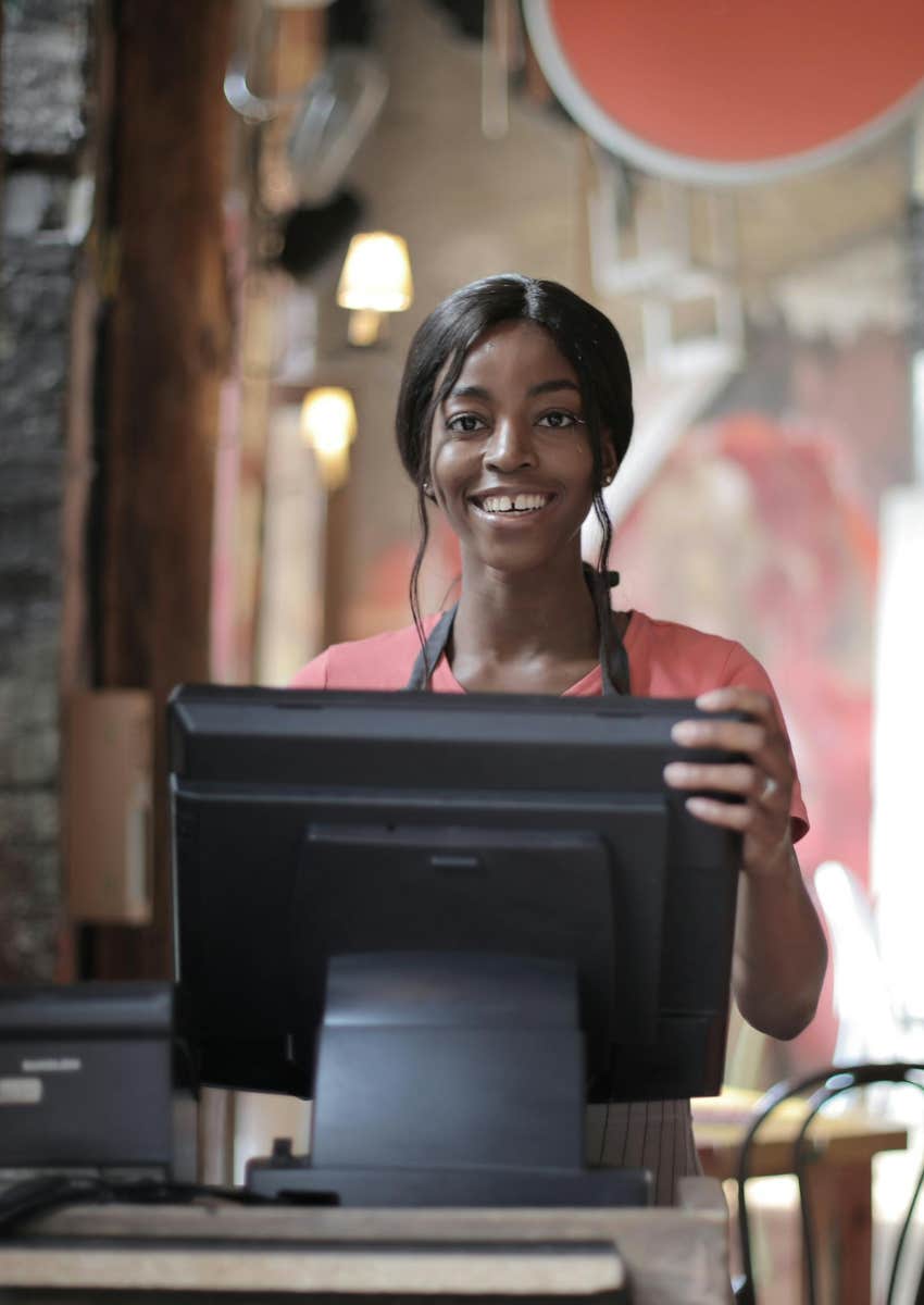 restaurant server who isn't paid enough