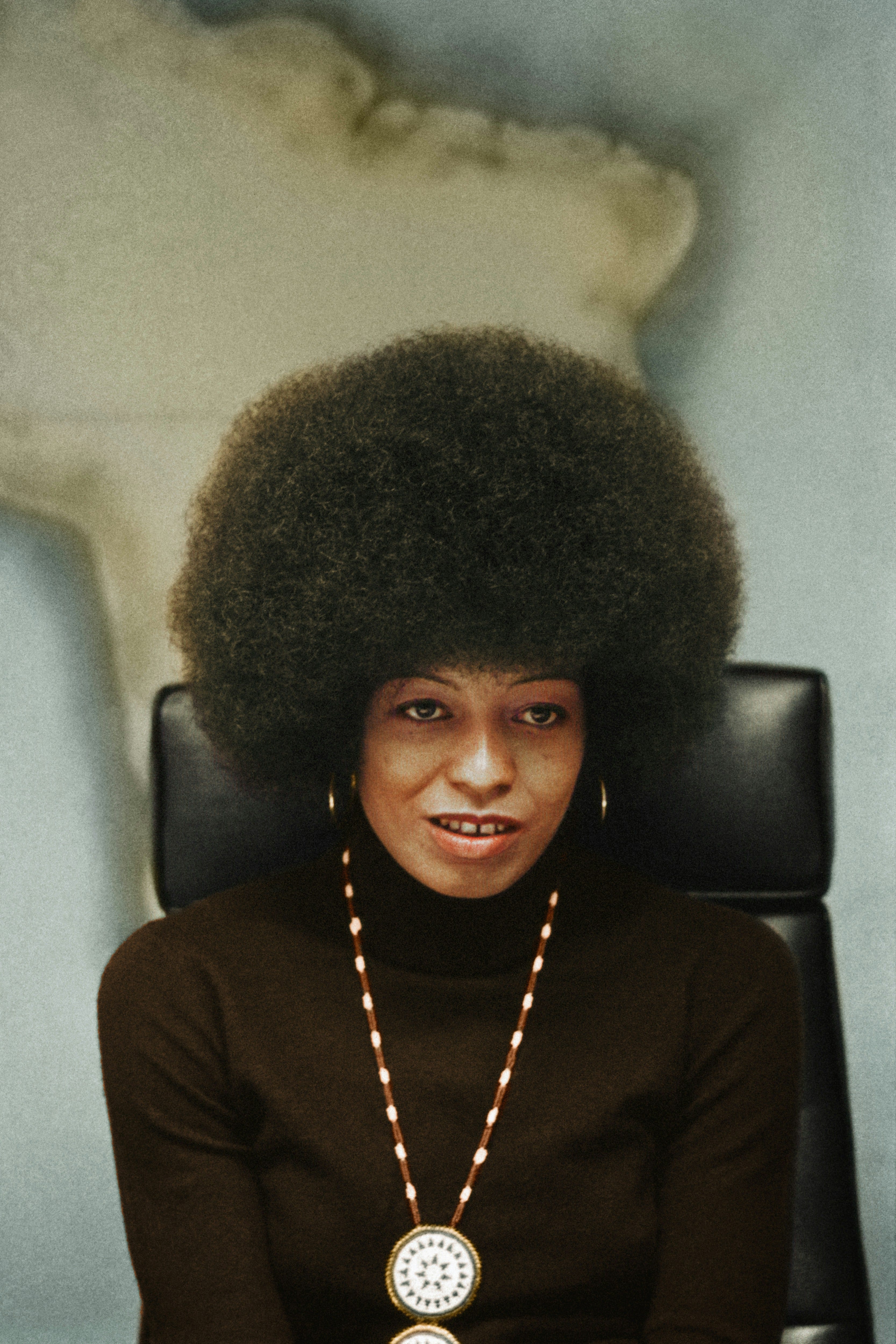 Vintage image of Angela Davis showing hope that shaped a generation