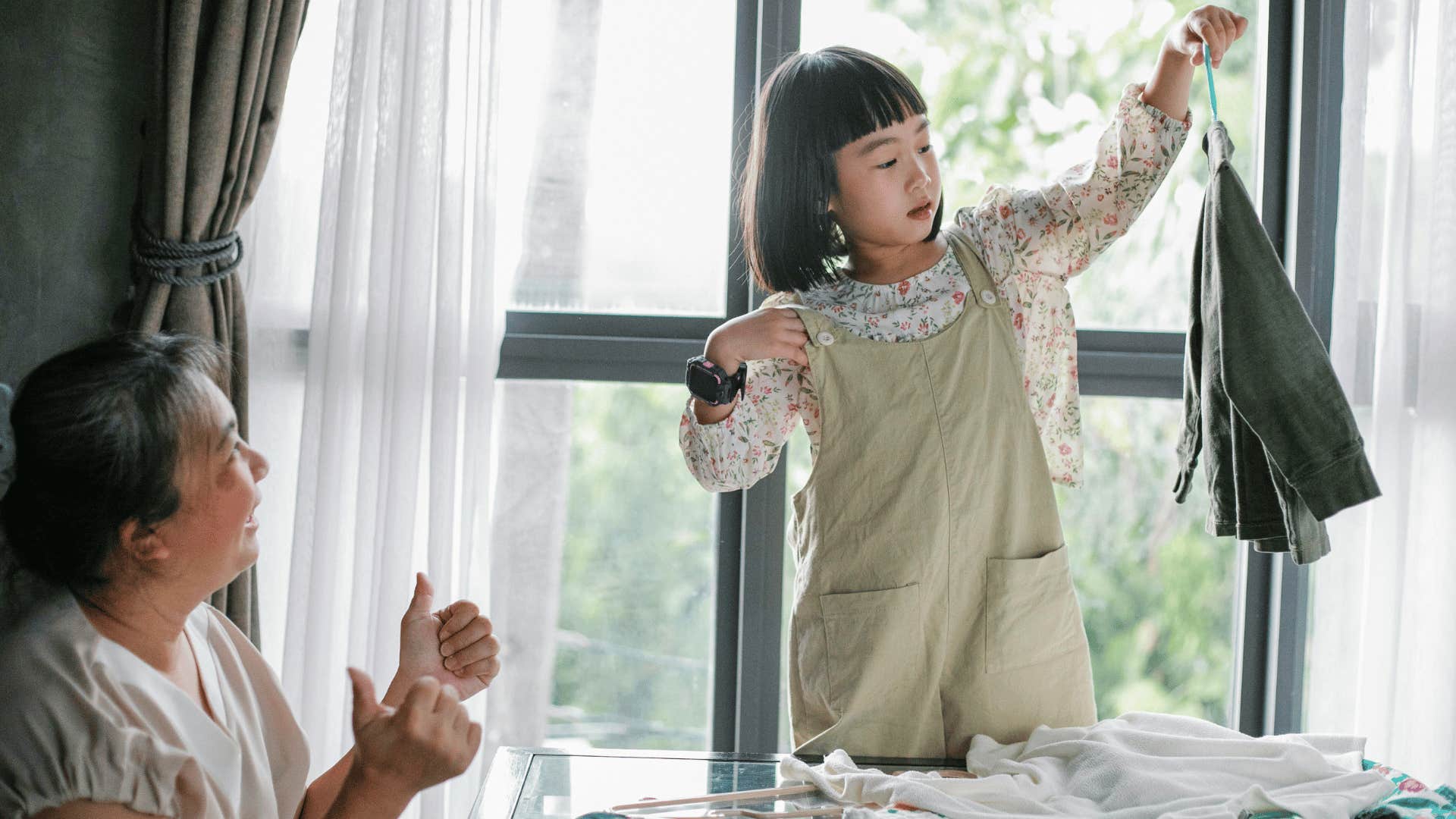 mom not folding kids clothes