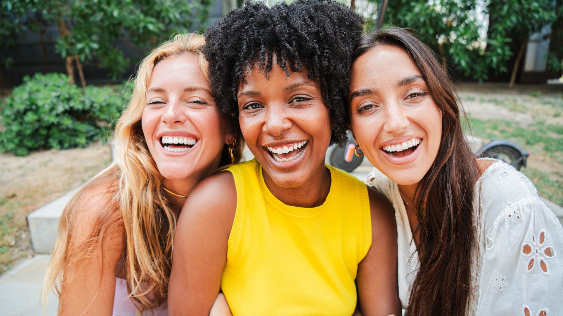 group of friends spending time together instead of alone
