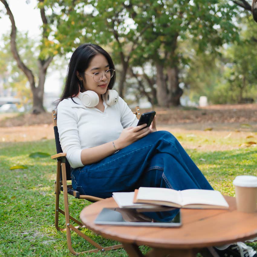 Woman likes sending long texts intentional with words and punctuation
