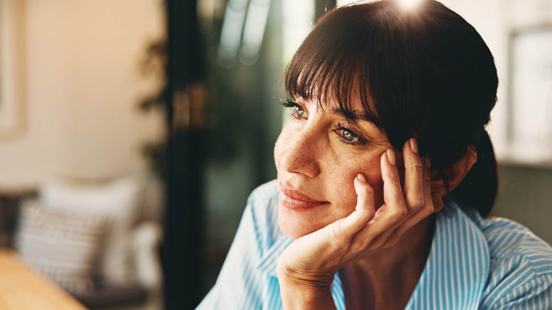 woman smiling living in the present moment