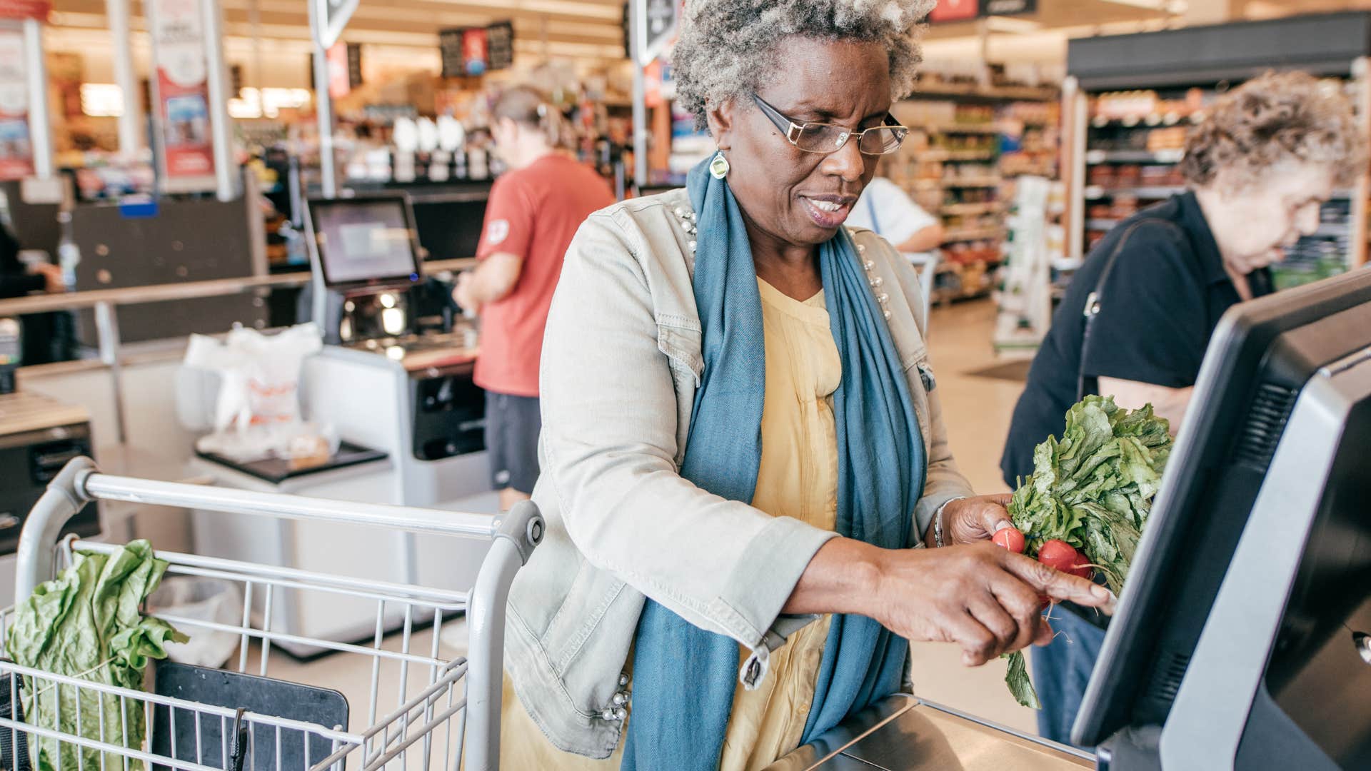 woman who avoids eye contact with everyone at the grocery store because of her introspective thinking