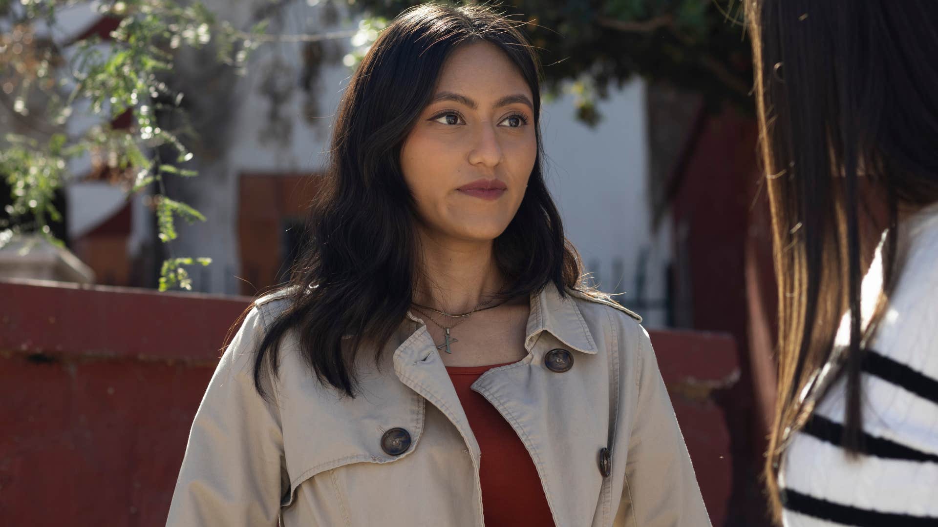 Woman saying "I'm just brutally honest" to her friend.