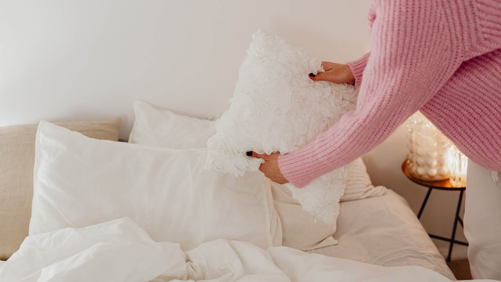 people who make their beds every single morning are usually self-assured