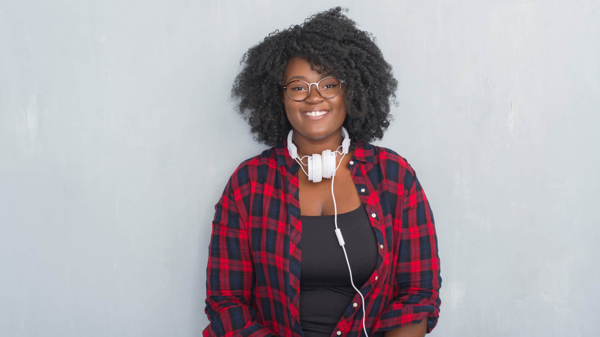 woman who trusts herself and saves containers she might need one day