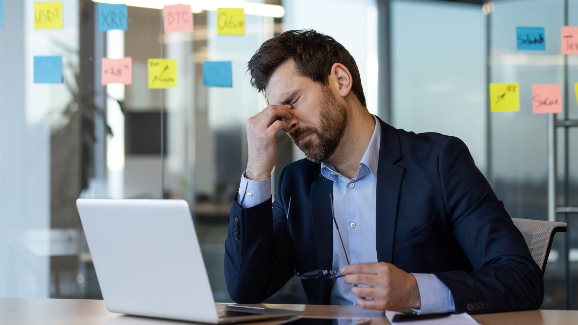 man with zero work ethic saying I work better under pressure