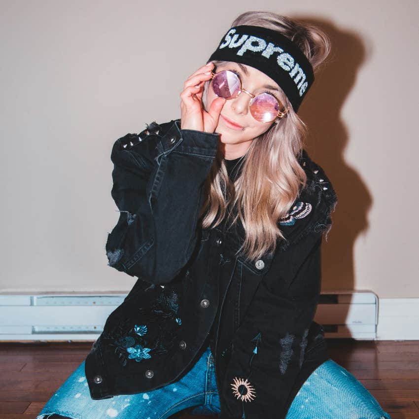 woman dressed 2016 aesthetic