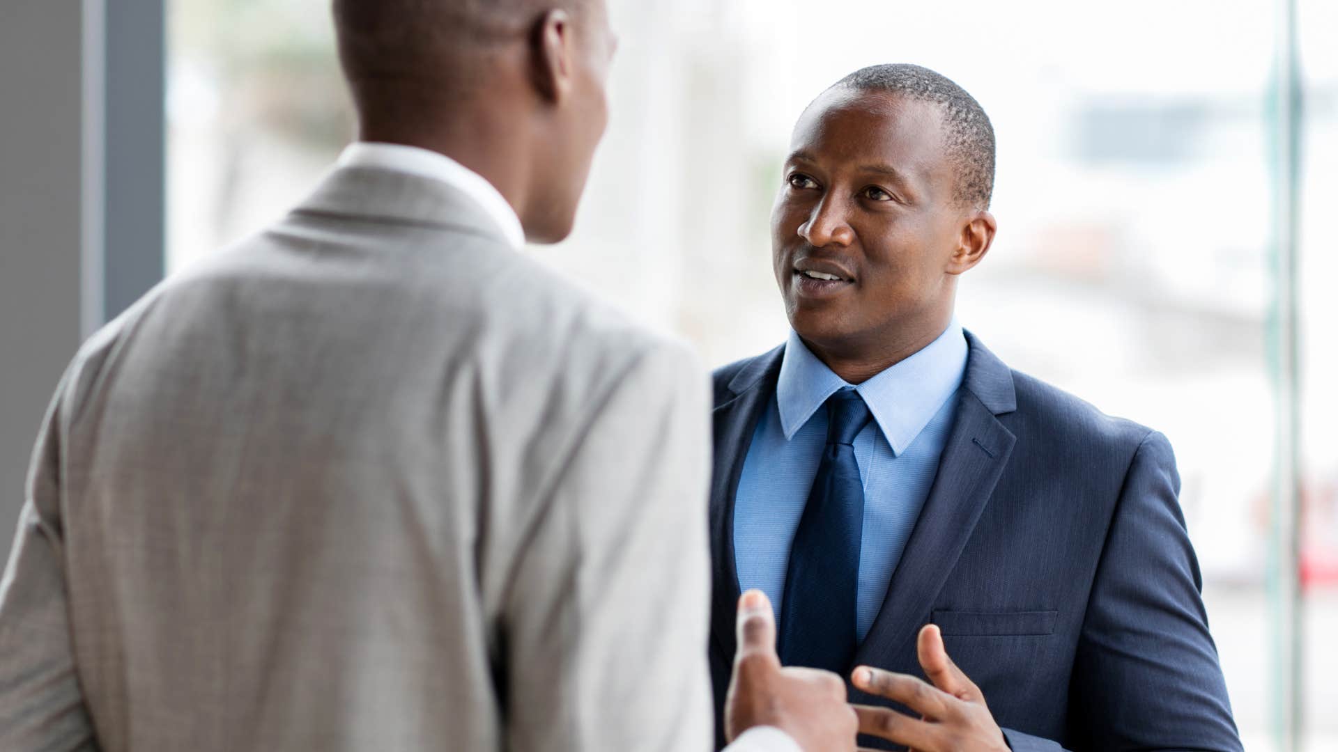 truly smart people make sure to hold their tongues because they get an upper hand