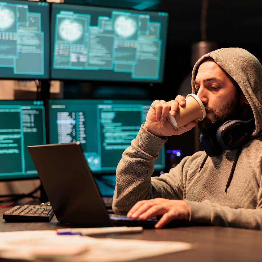 email scammer typosquatting