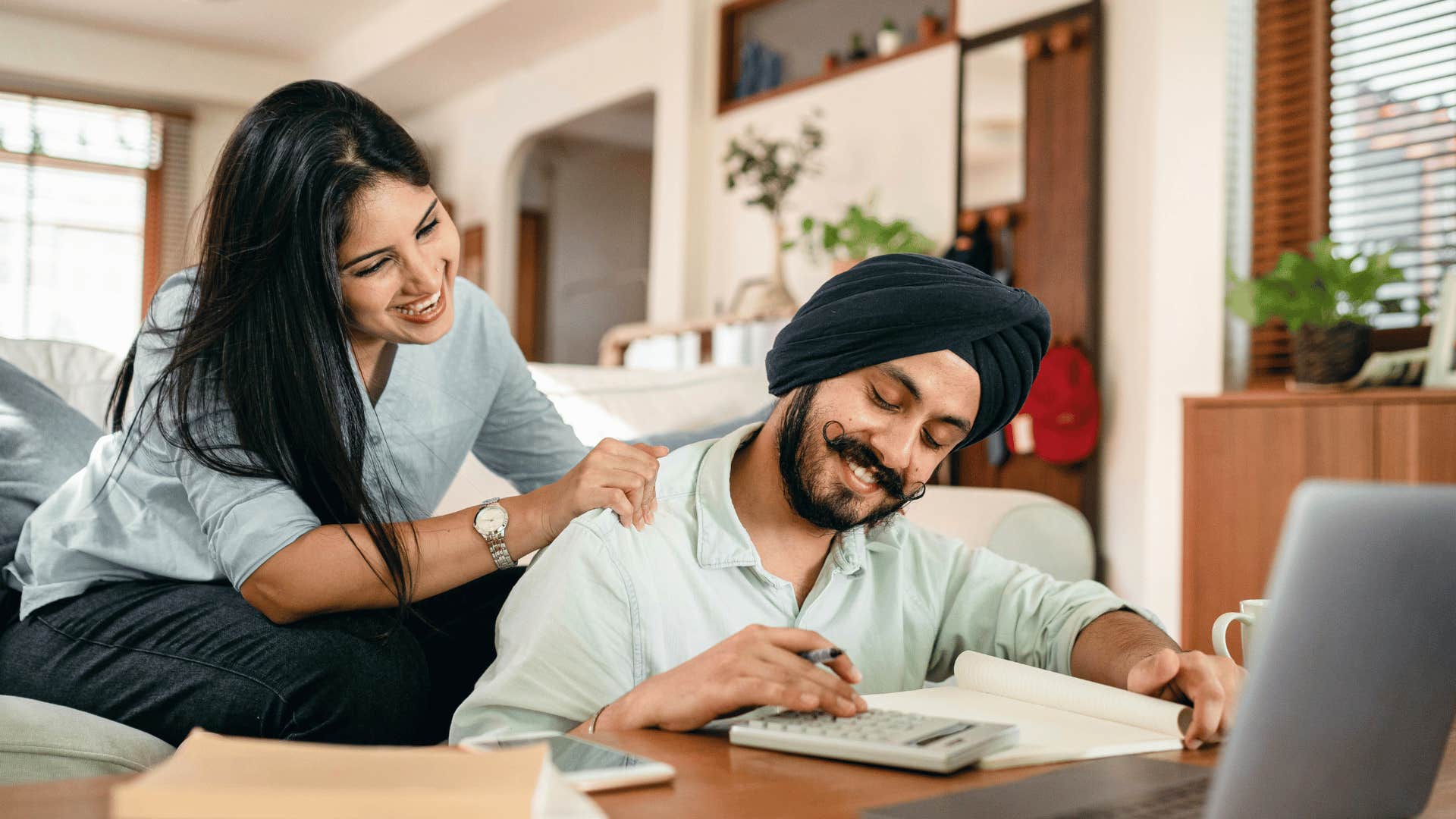 in a successful marriage couple praise each other