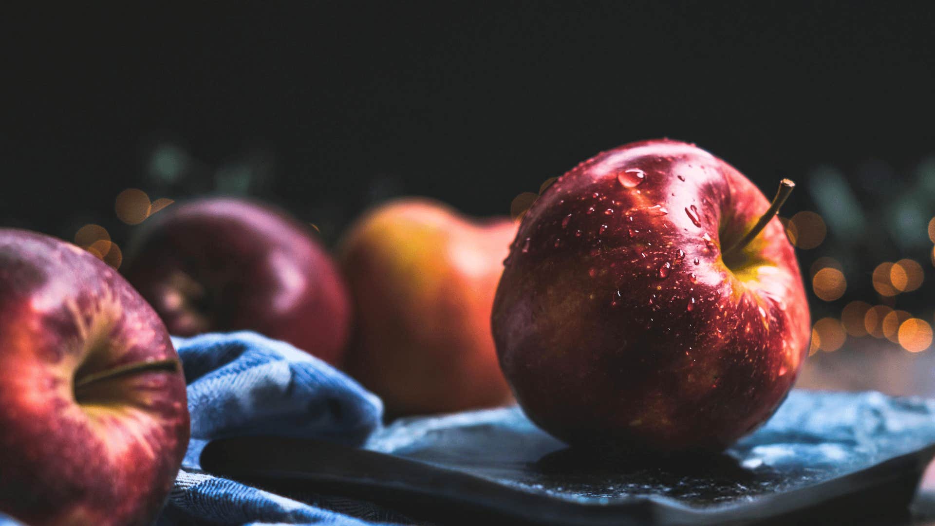 superstitious people using apple stem twist