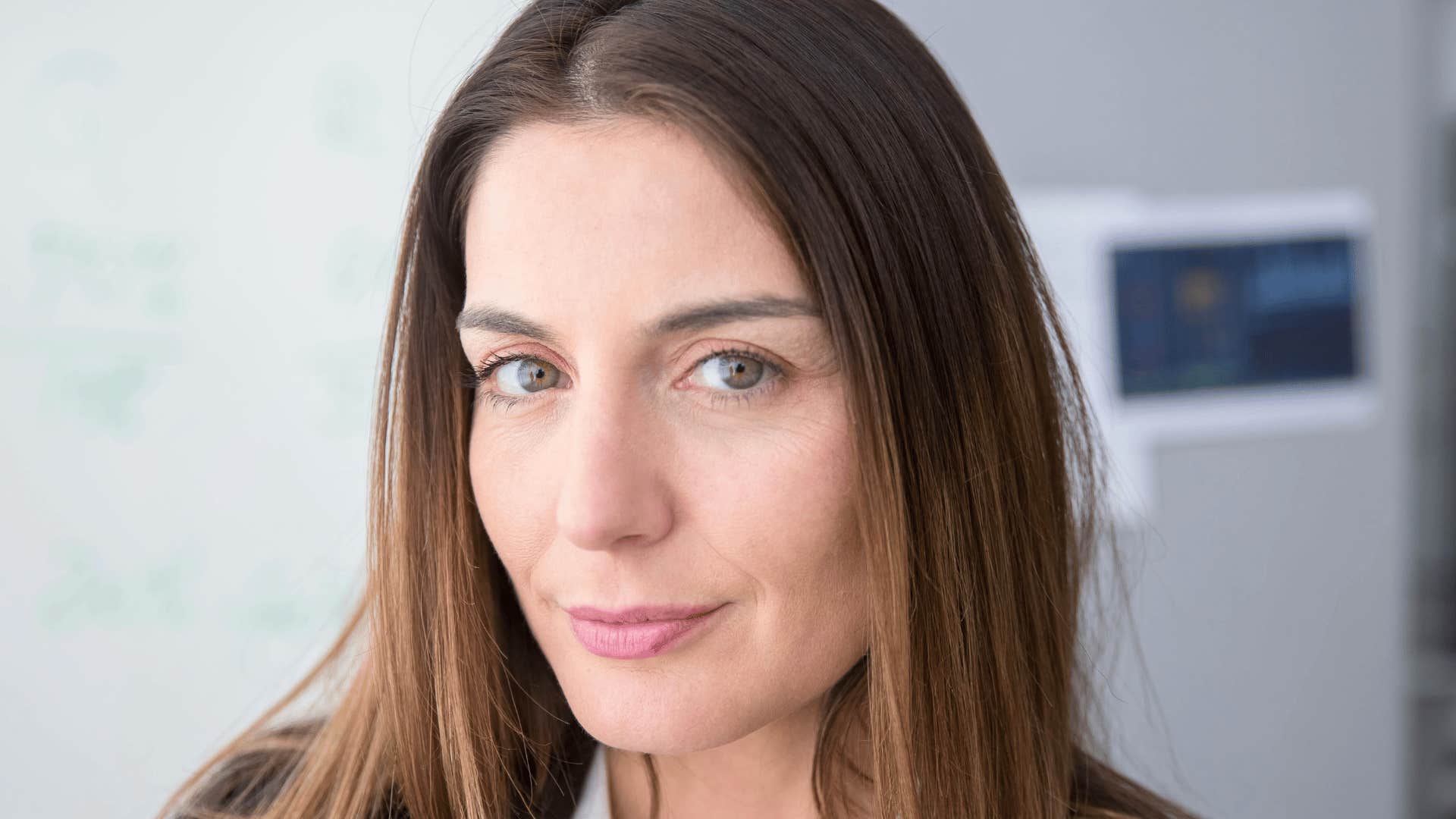 superstitious people wishing on their eyelashes