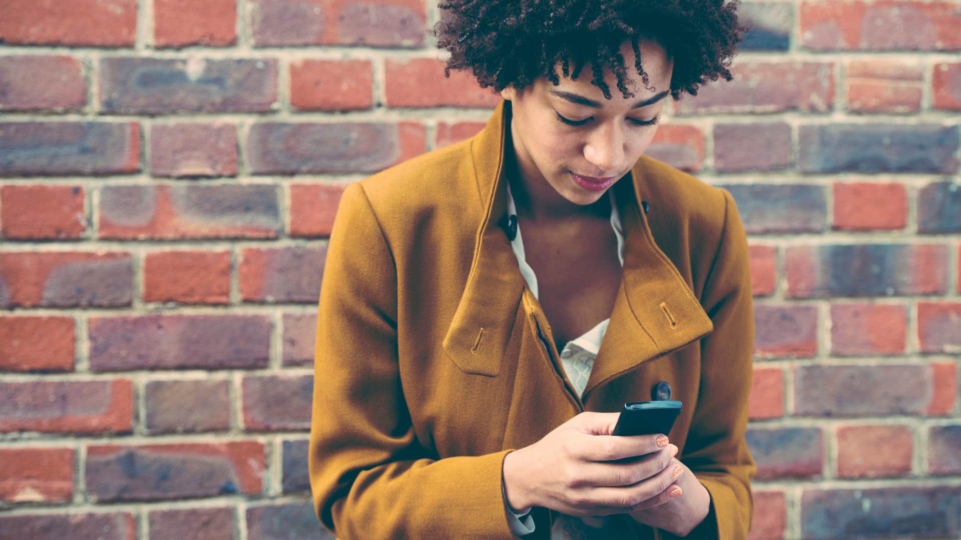 things no one used to have to worry about that now make life low key exhausting managing an online presence 