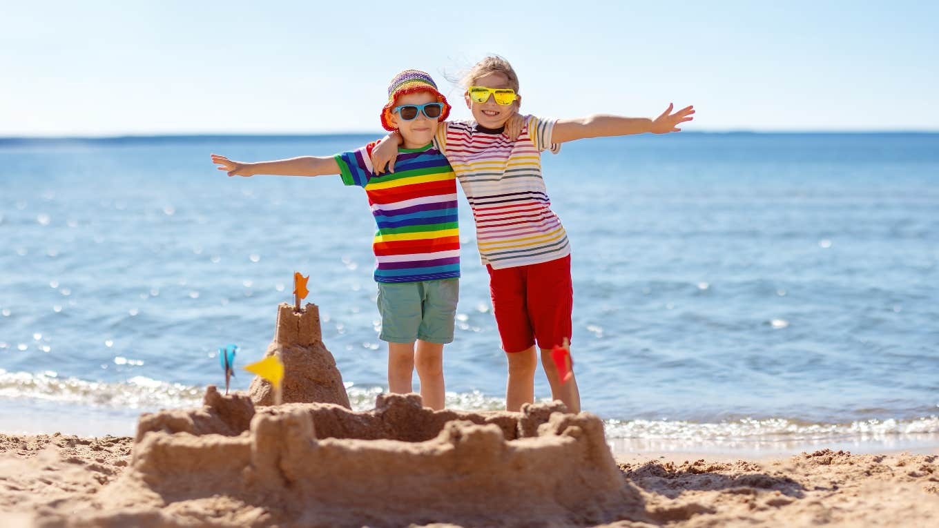 Traveler Shares The Creative Way People Find Lost Children On The Beach In Brazil — ‘I Wish We Had This In The U.S.’