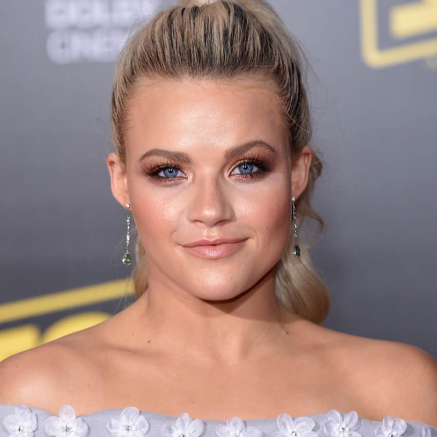witney carson says shamed not keeping toddler quiet flight