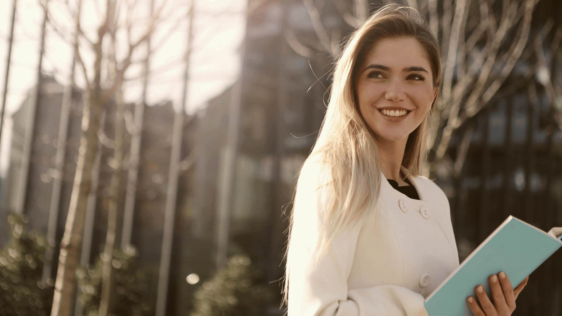 woman doing her best is a habit of smart people