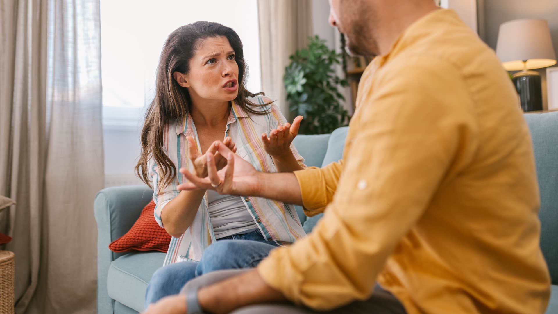 narcissistic man making his wife feel wrong for having a different opinion