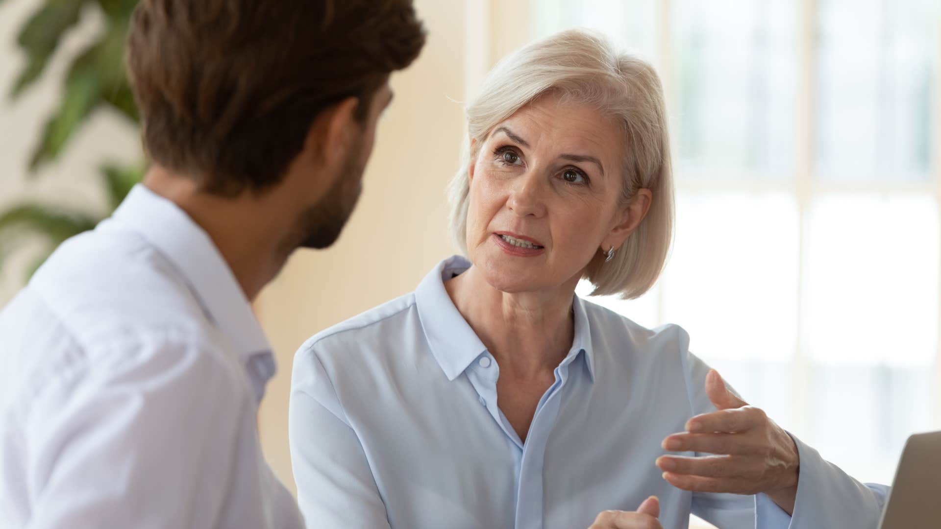 narcissistic woman talking over a man