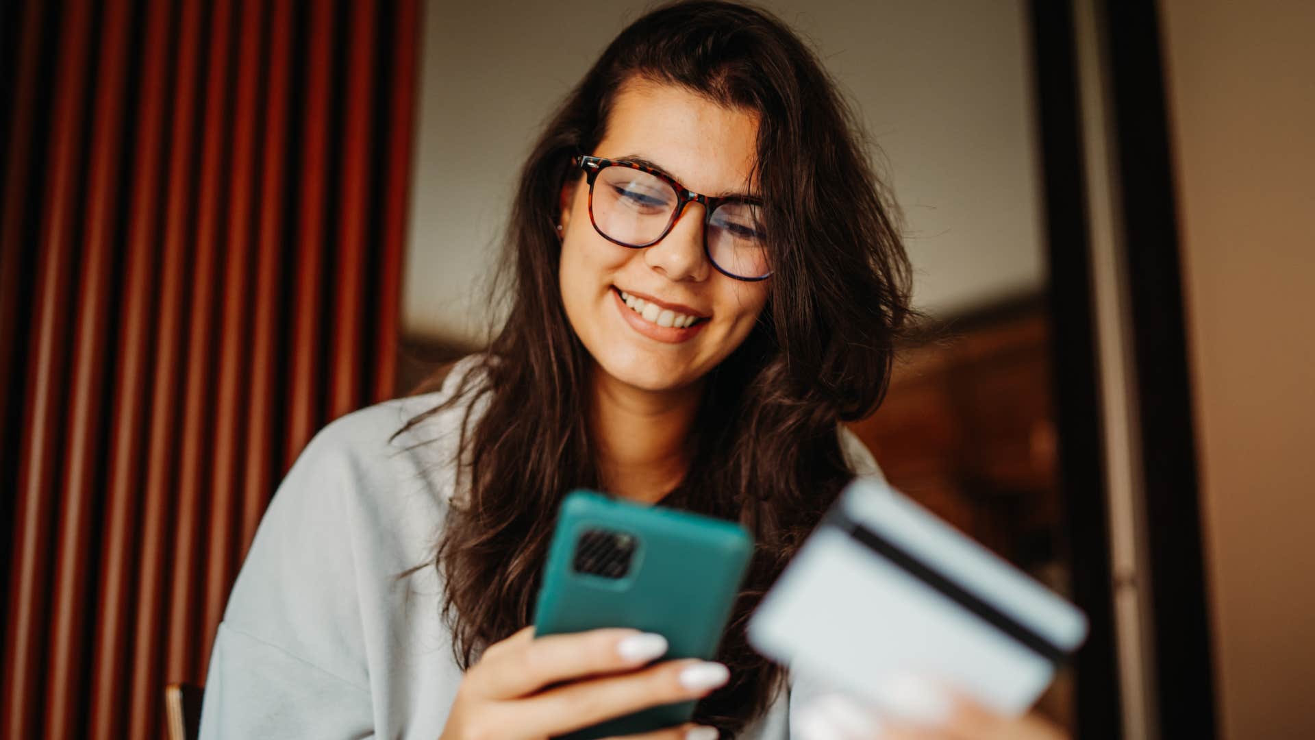 gen z woman Venmo requesting money from friends