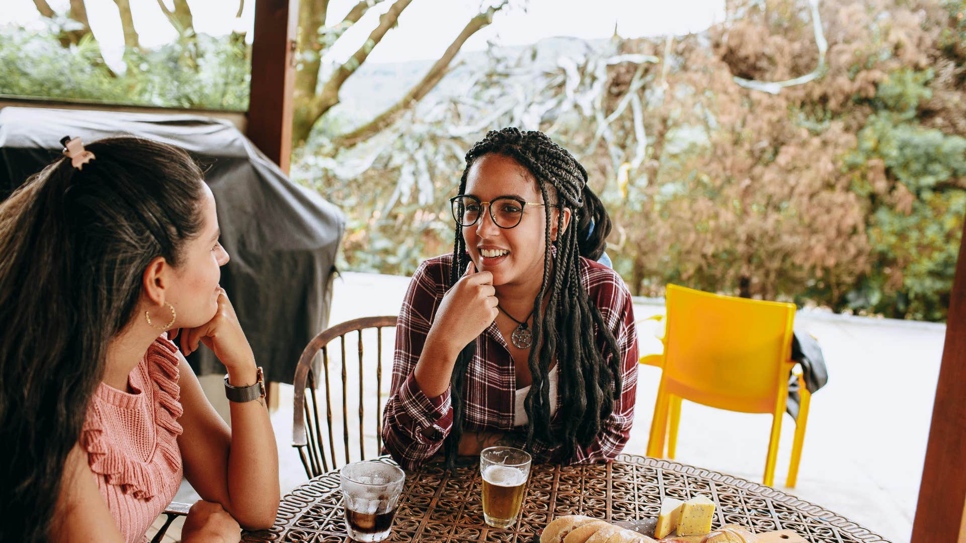 behaviors people think make them look confident but actually signal theyre avoiding something they keep conversations surface level