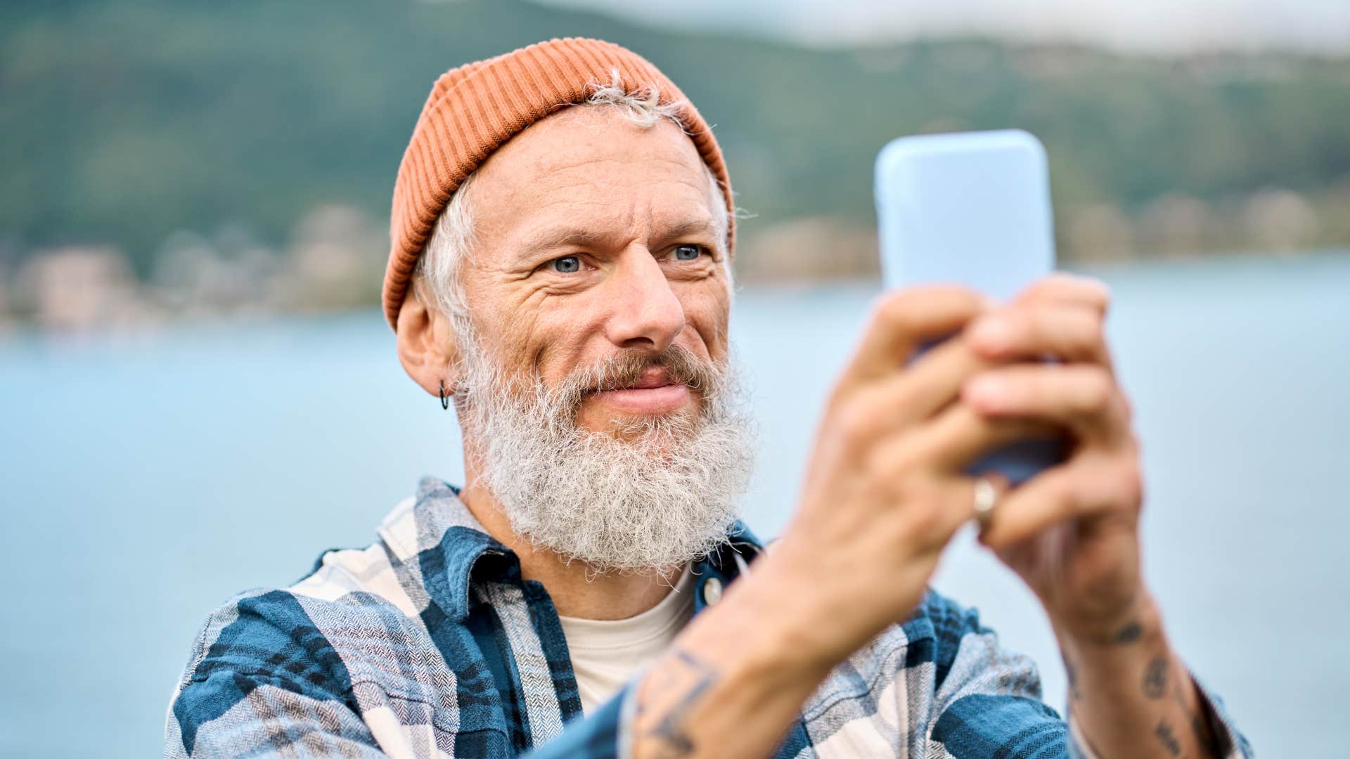 boomer man memorized phone numbers