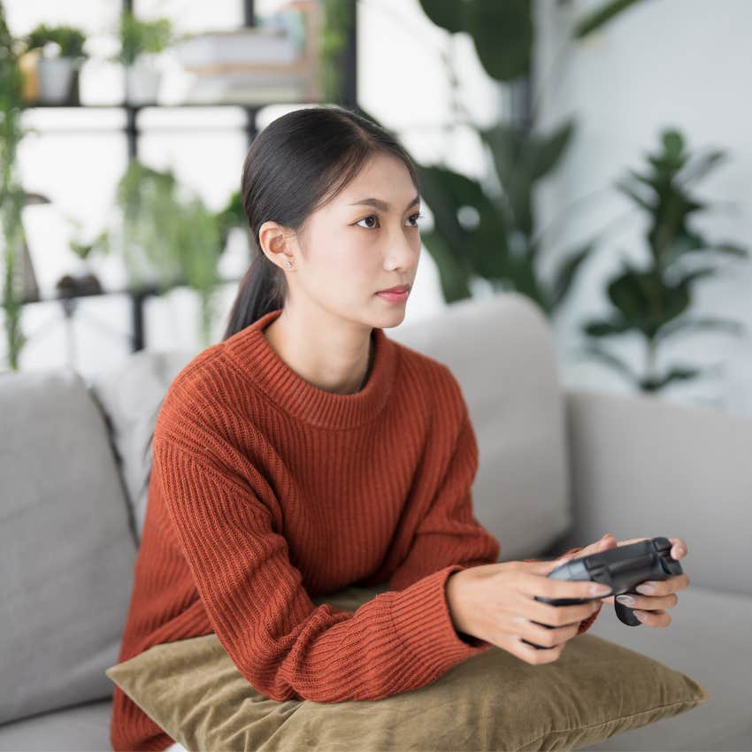 woman who wasn't hired because of her video game hobby