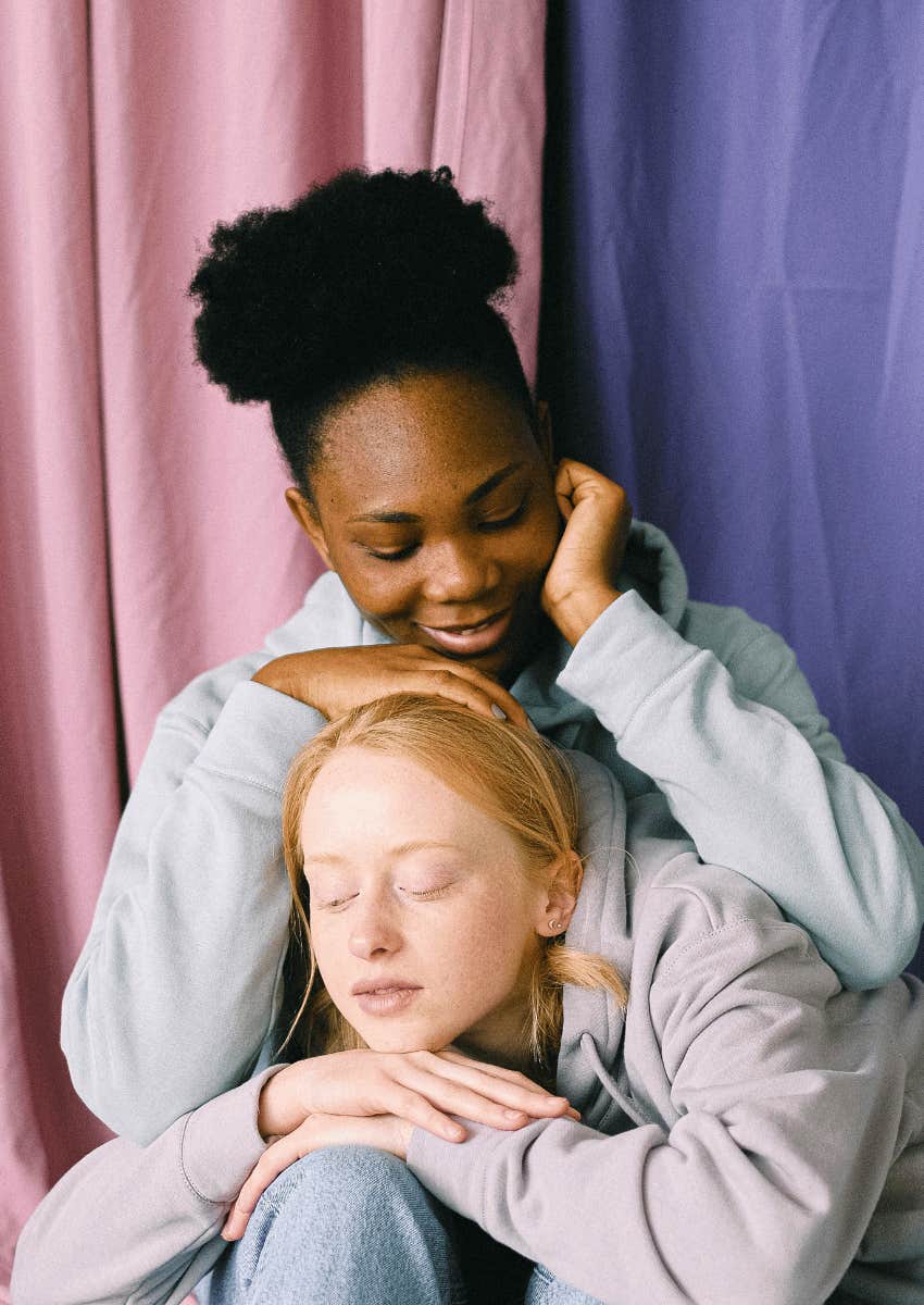 couple discussing old memories help bring the relationship back to life