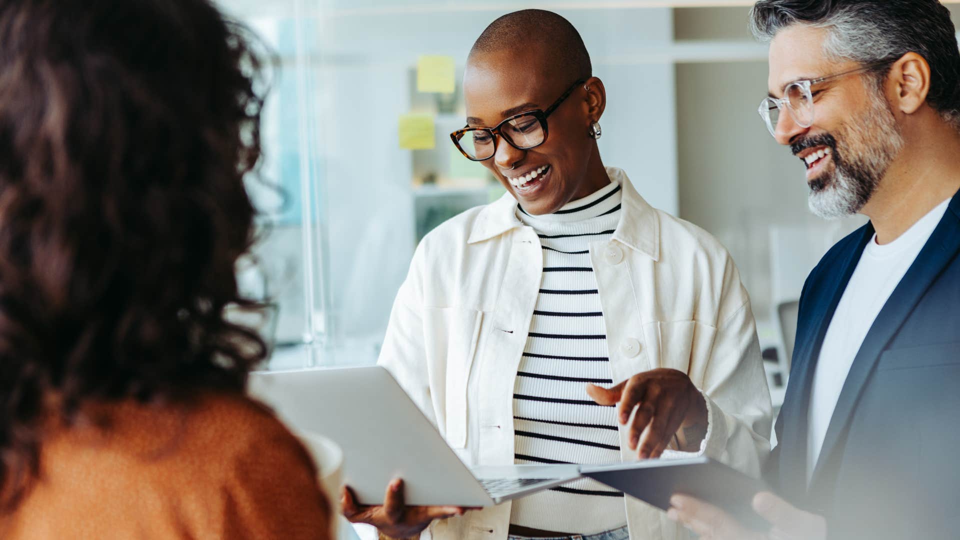 Woman who lets other people feel smart at work.