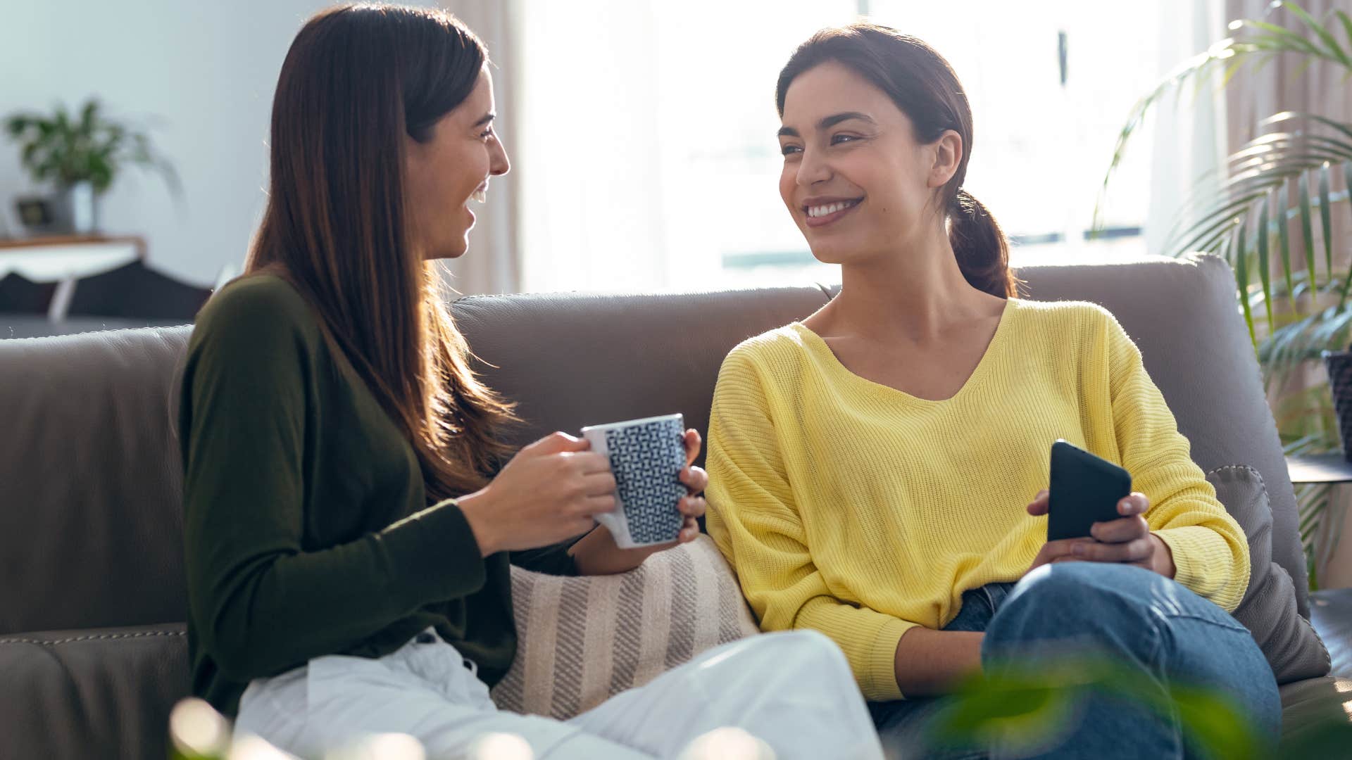 Woman who mirrors people's energy at home.