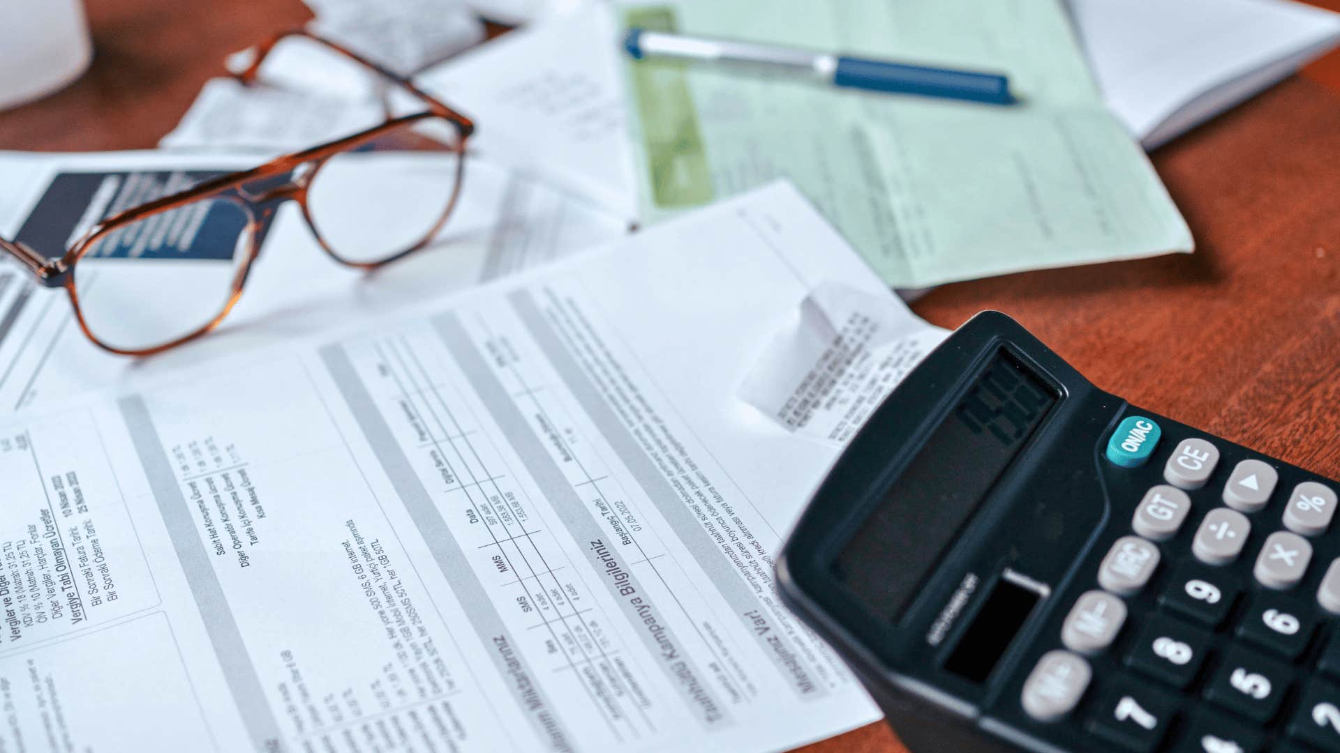 habit of keeping your fixed costs low helps you be happier and wealthier